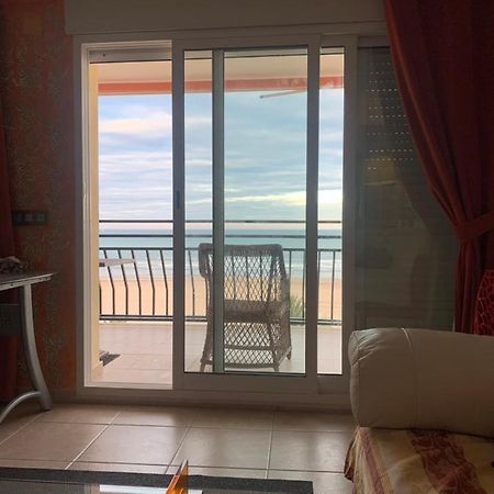 Magnificos Apartamentos Ondina En La Primera Linea De La Playa De Gandia Bagian luar foto