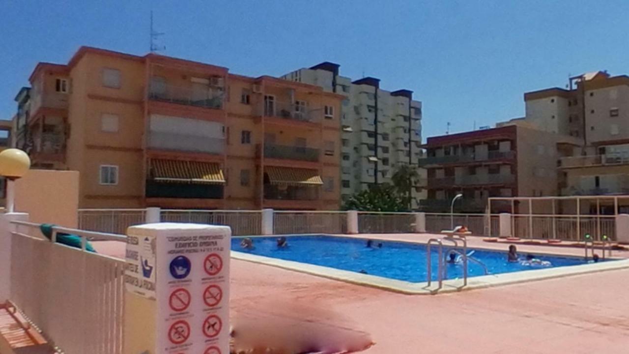 Magnificos Apartamentos Ondina En La Primera Linea De La Playa De Gandia Bagian luar foto