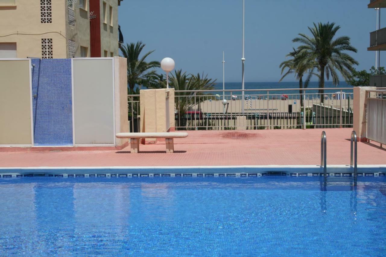 Magnificos Apartamentos Ondina En La Primera Linea De La Playa De Gandia Bagian luar foto